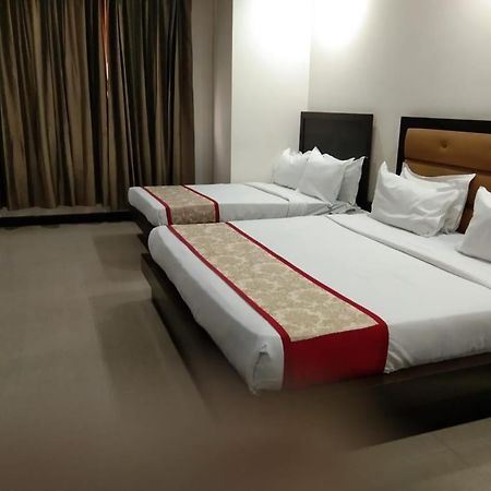 Zenith Hotel - Delhi Airport Yeni Delhi Dış mekan fotoğraf